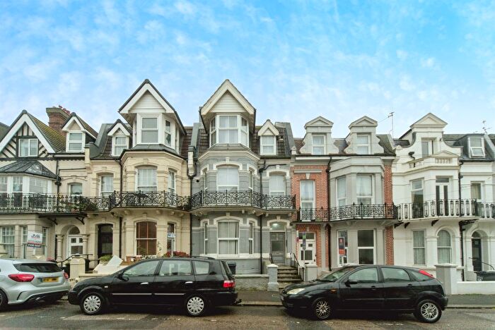 2 Bedroom Maisonette For Sale In Wilton Road, Bexhill-On-Sea, TN40