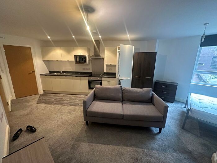 Studio To Rent In Fowler Road, Aylesbury, HP19