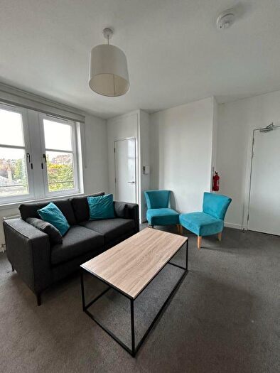 3 Bedroom Flat To Rent In Seymour Street, West End, Dundee, DD2