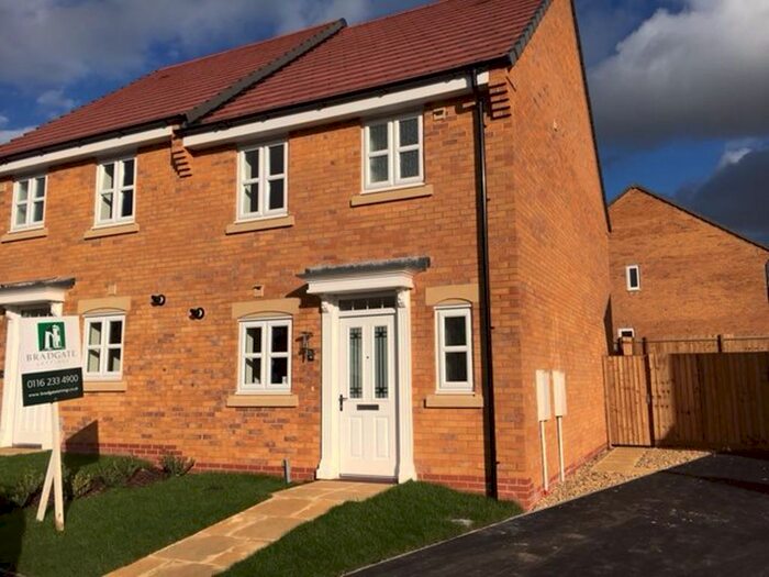 3 Bedroom Semi-Detached House To Rent In Aspen Close, Great Glen, Leicester, LE8