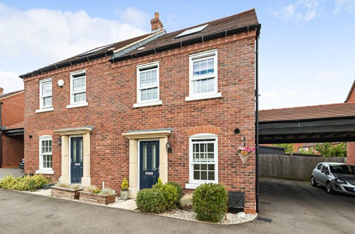 3 Bedroom Semi-Detached House To Rent In Brocklehurst Road, Kempston, Bedford, MK42