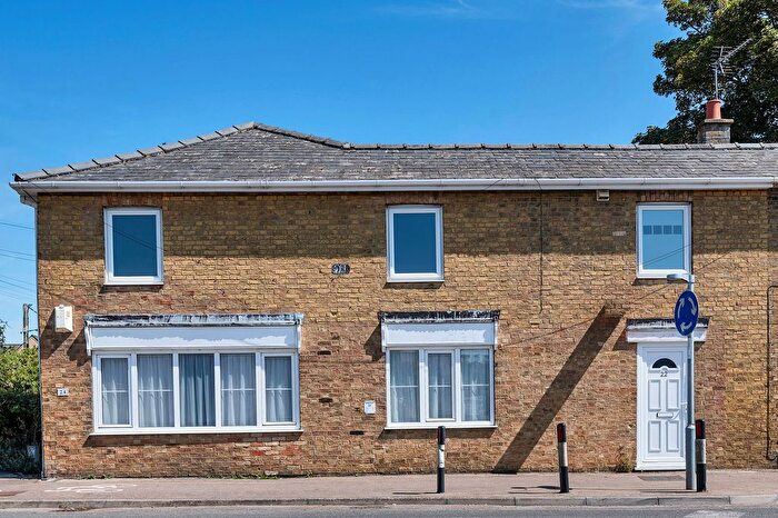 2 Bedroom Flat For Sale In Market Street, Fordham, CB7