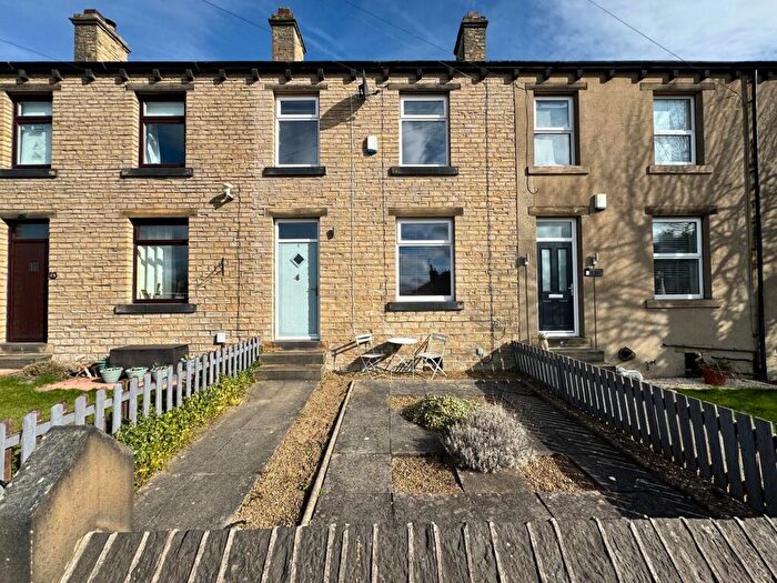 3 Bedroom Terraced House For Sale In Bankfield Avenue, Huddersfield, HD5