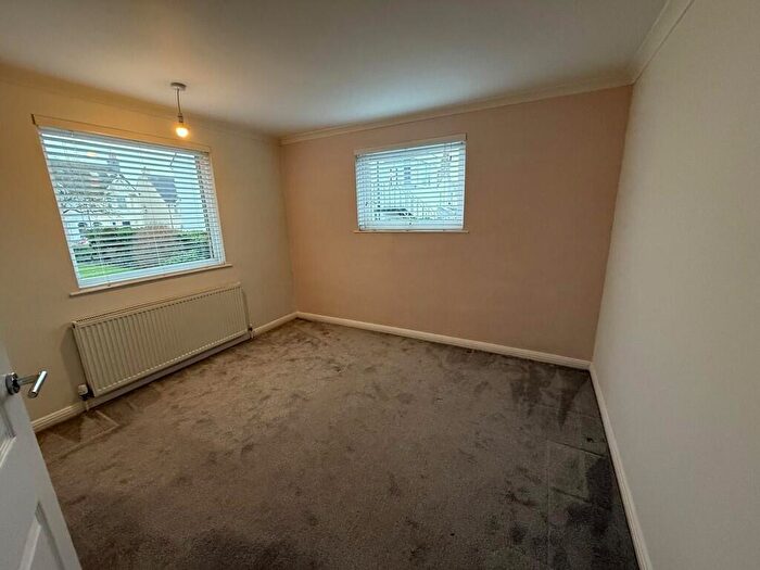 2 Bedroom Apartment To Rent In Underdown Road, Southwick, BN42