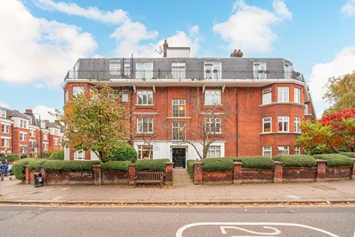 2 Bedroom Flat For Sale In Cholmley Gardens, West Hampstead, NW6