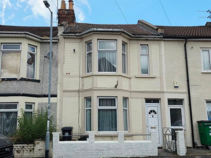3 Bedroom Terraced House For Sale In Woodbine Road, Bristol, BS5
