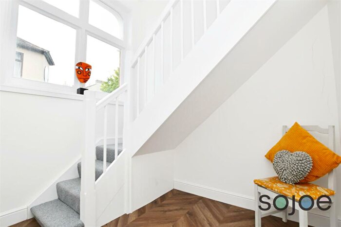 2 Bedroom Apartment To Rent In Flat, The Marquis, NR33