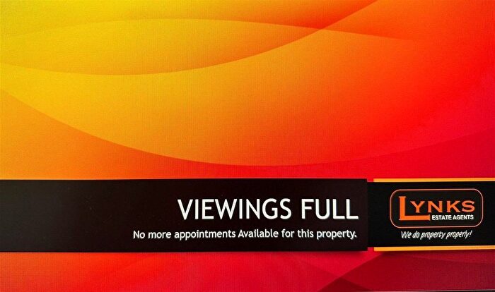 3 Bedroom Terraced House To Rent In Vasser Road, Manchester, M18
