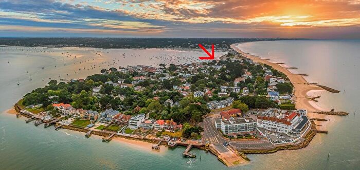 3 Bedroom Apartment For Sale In Panorama Road, Poole, BH13