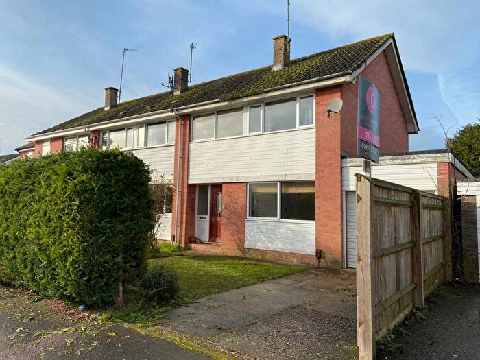 3 Bedroom Semi-Detached House To Rent In Fairfield, Cholsey, OX10