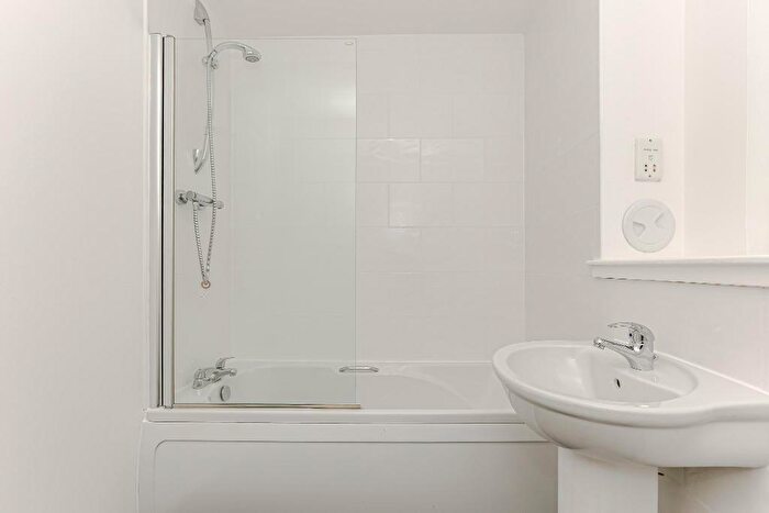 1 Bedroom Flat To Rent In Clayhills Drive, Cambusbarron, Stirling, FK7