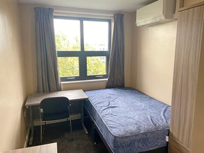 7 Bedroom Flat To Rent In Classic House, Stokes Croft, Bristol, BS1