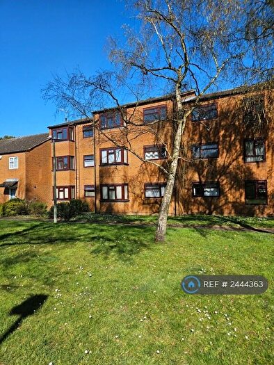 1 Bedroom Flat To Rent In The Knoll, Hertford, SG13