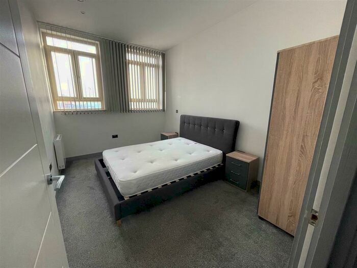 2 Bedroom Flat To Rent In St. Sepulchre Gate, Doncaster, DN1