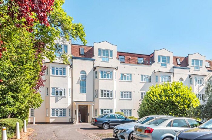 2 Bedroom Flat To Rent In Etchingham Court, Etchingham Park Road, Finchley, N3