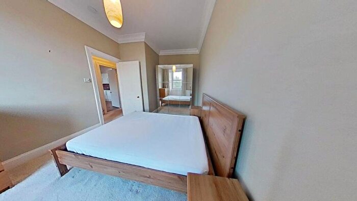 1 Bedroom Flat To Rent In Broughton Road, Edinburgh, EH7