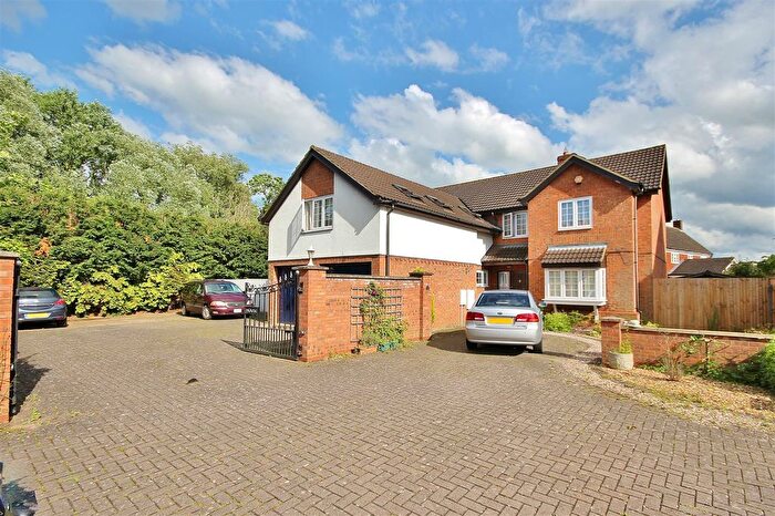 5 Bedroom Detached House To Rent In Elsworth Close, St. Ives, Huntingdon, PE27