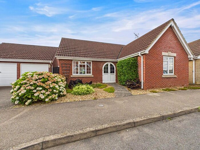 2 Bedroom Detached Bungalow For Sale In Flint Way, Friday Bridge, Wisbech, PE14