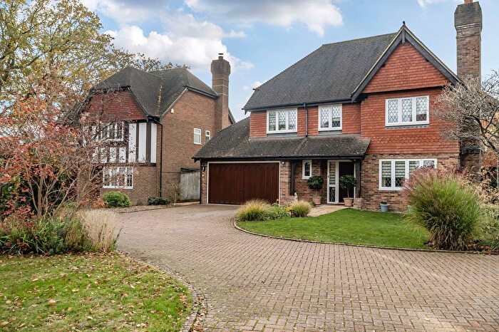 4 Bedroom Detached House For Sale In Greshams Way, Edenbridge, TN8
