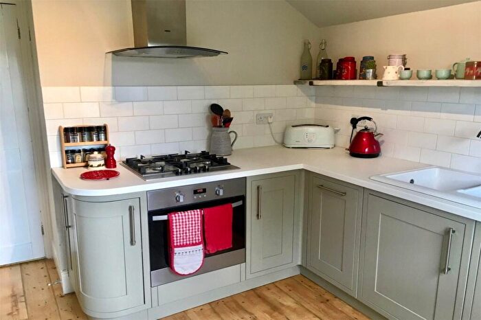 1 Bedroom Apartment For Sale In Hill View Road, Oxford, Oxfordshire, OX2