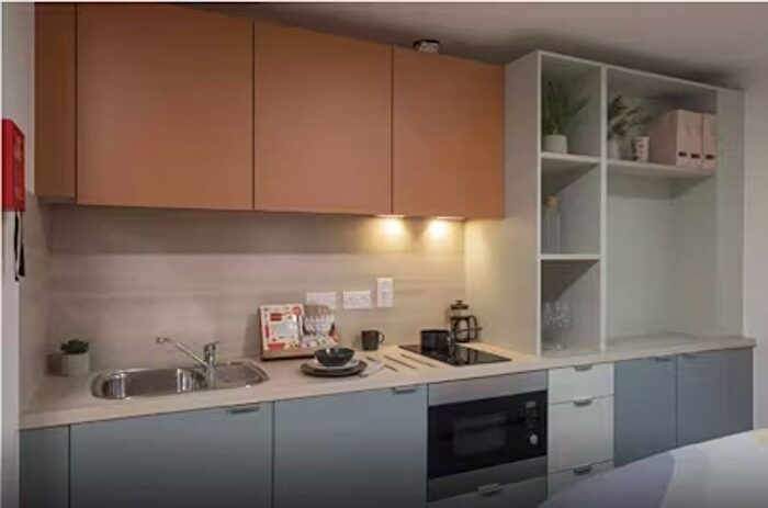 1 Bedroom Flat To Rent In Traffic Street, Nottingham, NG2