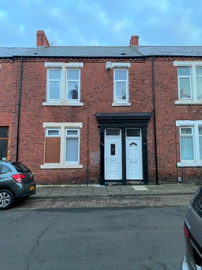 3 Bedroom Flat To Rent In Eglesfield Road, South Shields, NE33