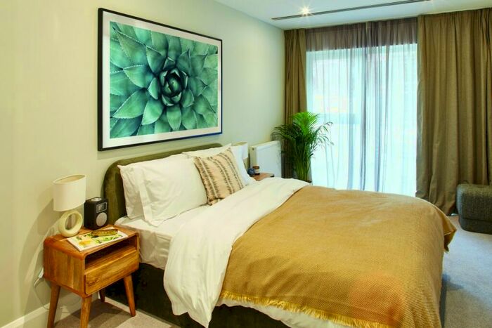 2 Bedroom Flat To Rent In The Lark, Nine Elms, SW11