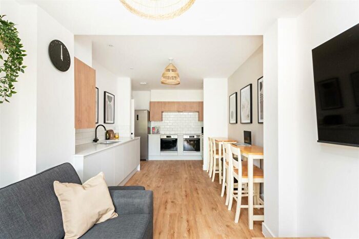 6 Bedroom Terraced House To Rent In Mackie Road, Filton, BS34