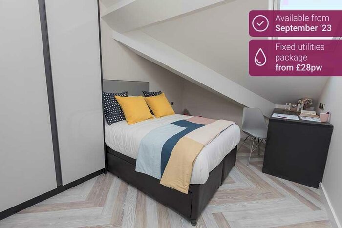 3 Bedroom Apartment To Rent In Great Western Street, Manchester, Greater Manchester, M14