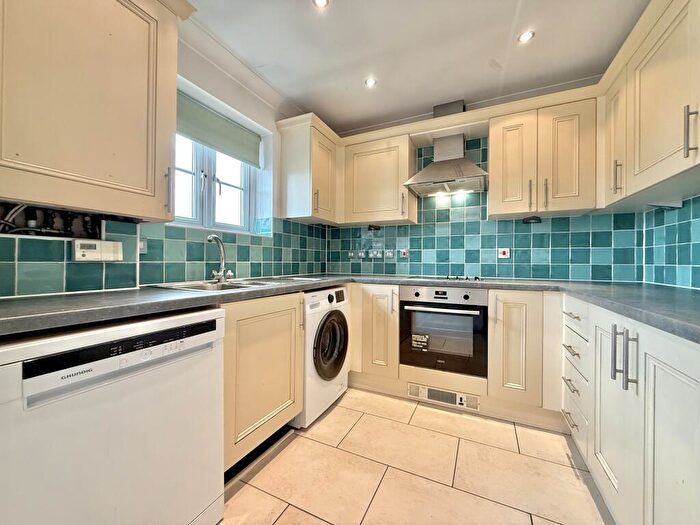 2 Bedroom Apartment To Rent In Jasmine Court, Maidstone, ME16