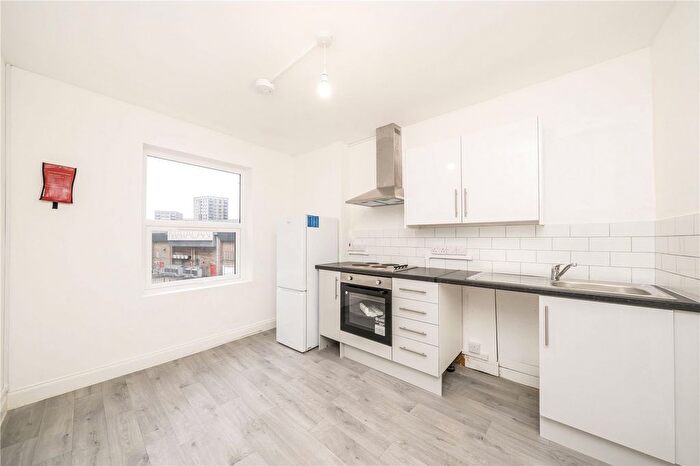 1 Bedroom Flat To Rent In Loampit Vale, Lewisham, SE13