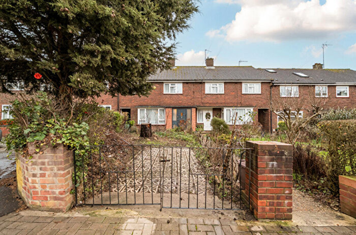 4 Bedroom Terraced House For Sale In Hertford Road, Barnet, EN4