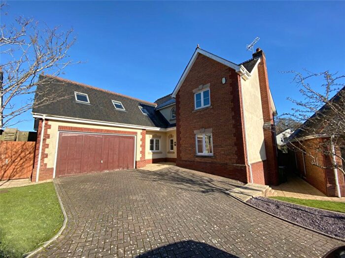 4 Bedroom Detached House To Rent In Lympstone, Exmouth, Devon, EX8