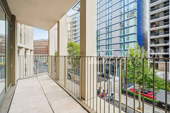 3 Bedroom Flat To Rent In John Islip Street, London, SW1P