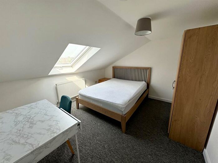 6 Bedroom House To Rent In Hartington Place, Brighton, BN2
