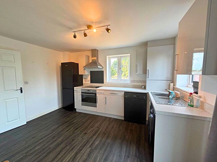 3 Bedroom End Of Terrace House To Rent In Tithebarn Way, Tithebarn, EX1