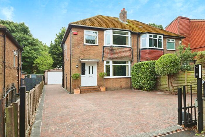 3 Bedroom Semi-Detached House To Rent In Swinnow Road, Pudsey, West Yorkshire, LS28