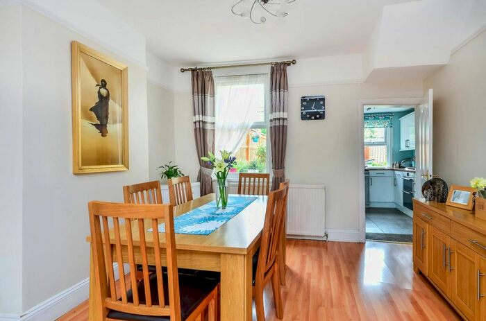 3 Bedroom Property To Rent In Thirsk Road, Thornton Heath, London, SE25