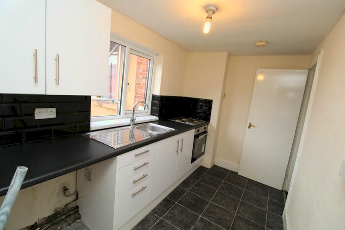 3 Bedroom Flat To Rent In Vine Street, Wallsend, NE28