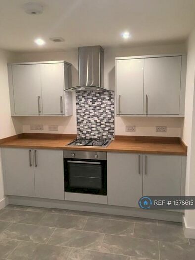 3 Bedroom Terraced House To Rent In Ynysfeio Avenue, Treherbert, Treorchy, CF42