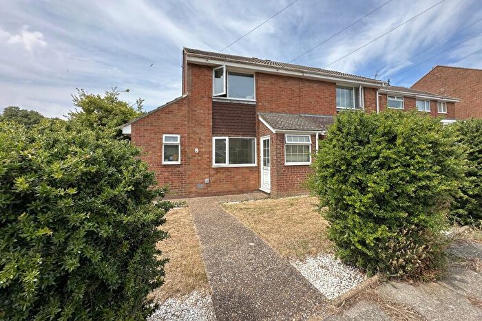 3 Bedroom Semi-Detached House For Sale In St Edmunds Road, Deal, CT14