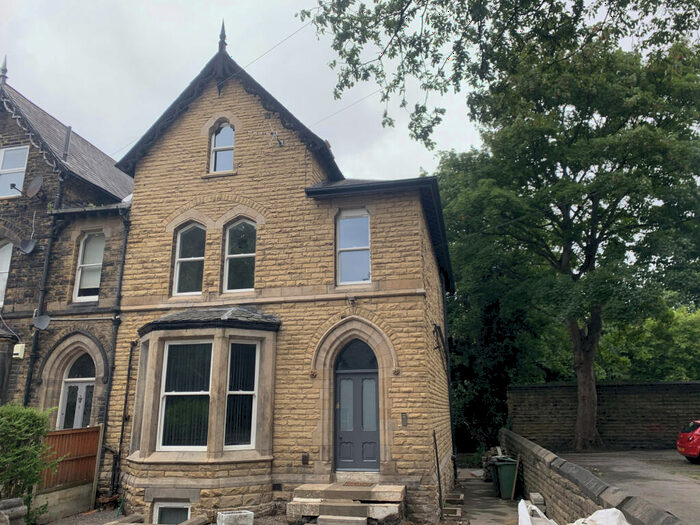 Studio To Rent In Spring Road, Leeds, West Yorkshire, LS6