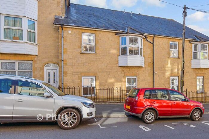 2 Bedroom Maisonette For Sale In Albert Street, Ventnor, Isle Of Wight, PO38