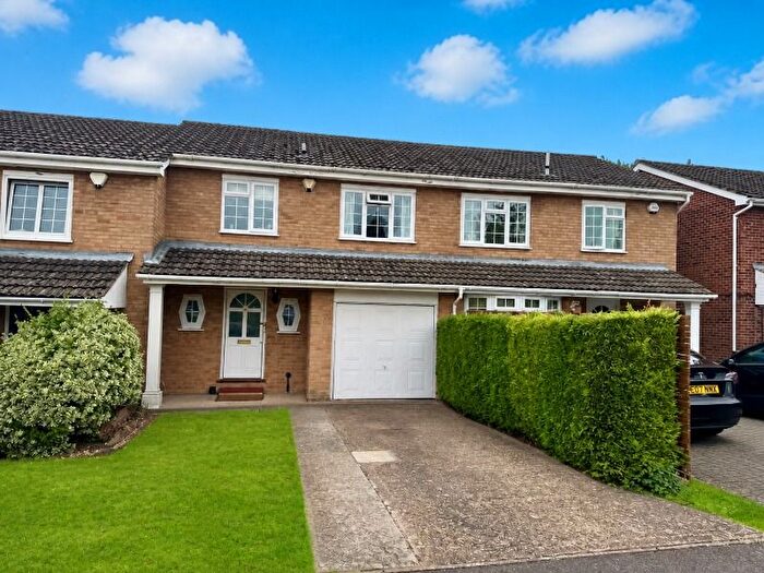 3 Bedroom Terraced House For Sale In Maidenhead, SL6