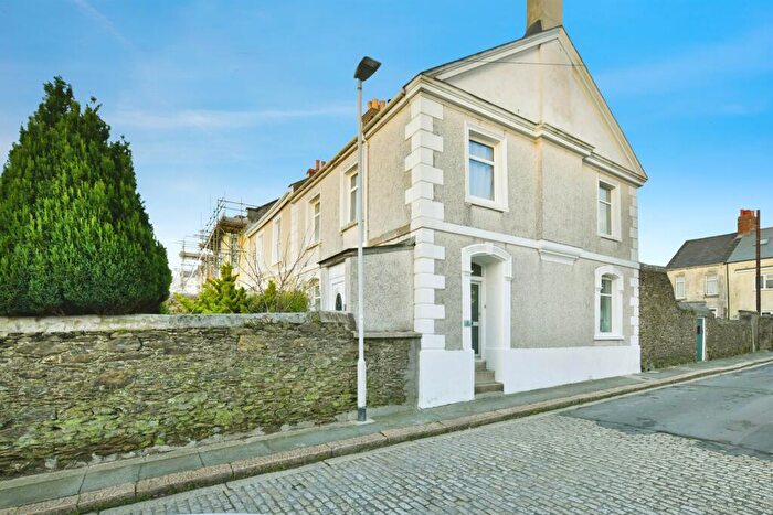 4 Bedroom End Of Terrace House For Sale In Alfred Road, Plymouth, PL2