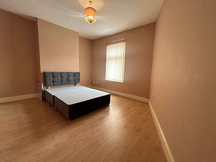 3 Bedroom Property To Rent In Holland Road, Sheffield, S2