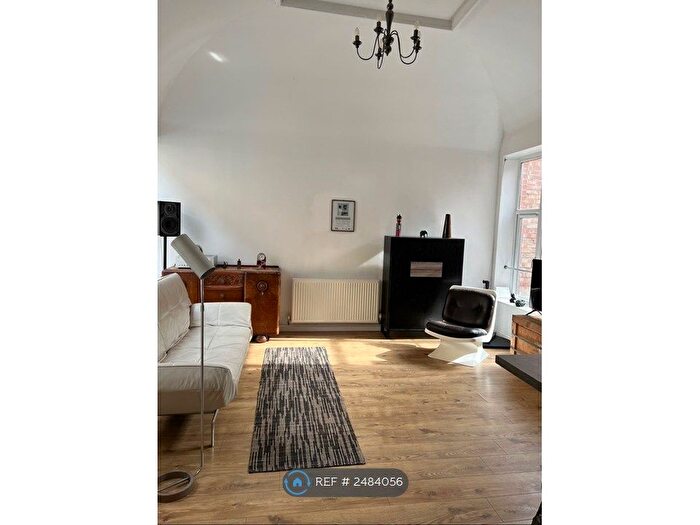 1 Bedroom Flat To Rent In Bowlalley Lane, Hull, HU1