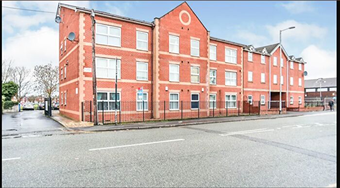 2 Bedroom Flat To Rent In Denton Road, Manchester, M34