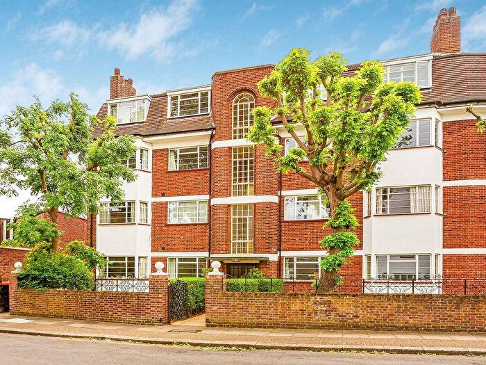 2 Bedroom Flat To Rent In Manfred Court, Manfred Road, London, SW15