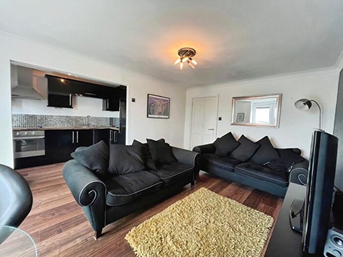 2 Bedroom Flat For Sale In Riverside Court, South Shields, Tyne And Wear, NE33